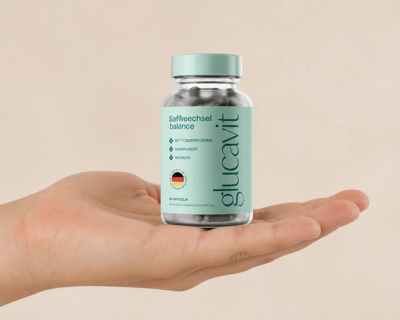 Glucavit — Verpackung in der Hand