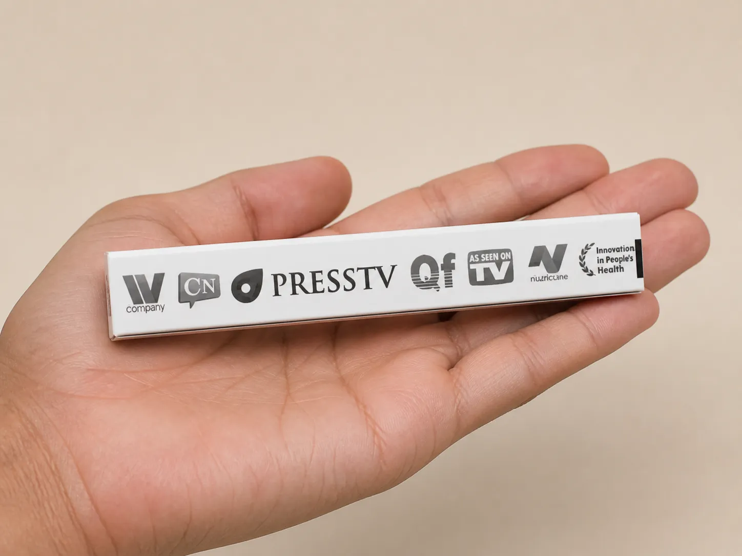 ACUSTAN drops — Verpackung in der Hand
