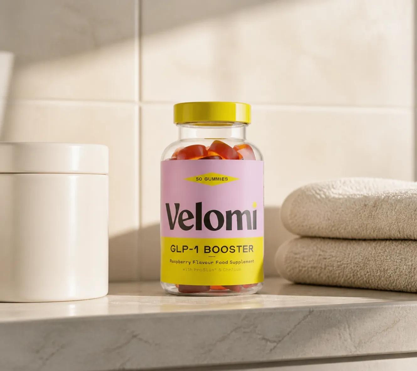 Velomi GLP-1 Gummies — Verpackung im Alltag